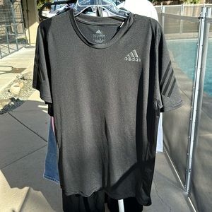 Adidas arrow Reddy Alpha skin black performance shirt size large